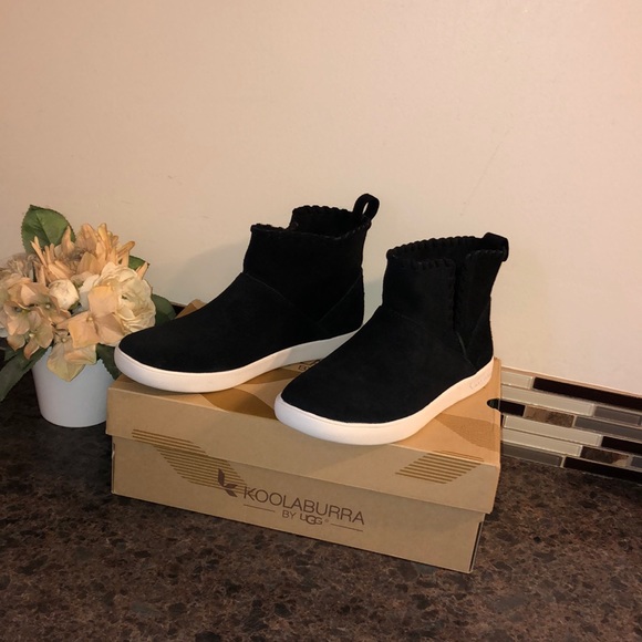 Koolaburra by ugg Shoes - KOOLABURRA by Ugg Rylee boot size 8